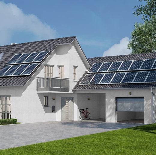 casa con placas solares